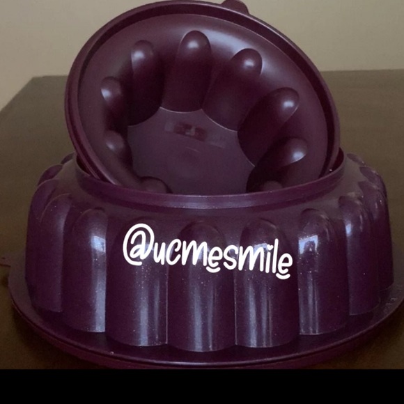 Tupperware Jello Jel-Ring Mold in Merlot with Glitter - Picture 4 of 6